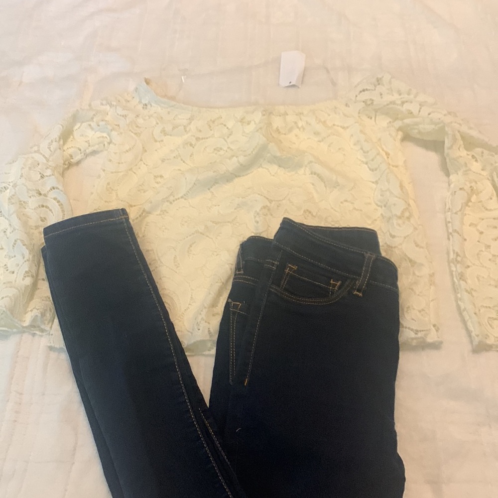 Skinny Jeans (almost never worn)